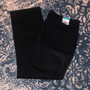 LEE relaxed fit petite straight leg black pants 🖤